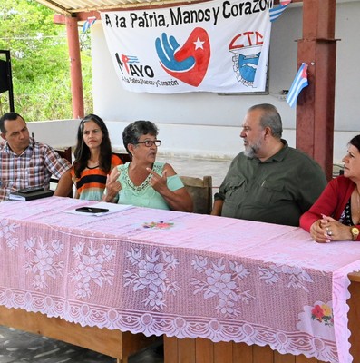 No son tiempos de dirigentes burócratas