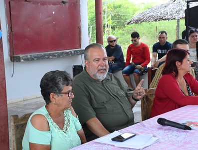 No son tiempos de dirigentes burócratas