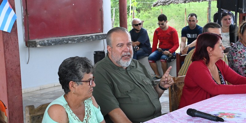 No son tiempos de dirigentes burócratas
