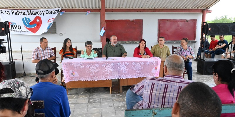 No son tiempos de dirigentes burócratas