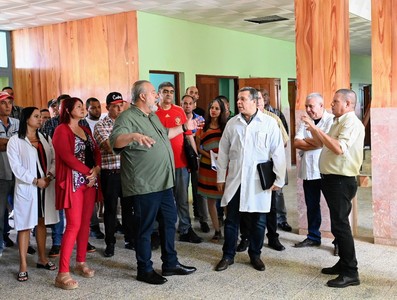 No son tiempos de dirigentes burócratas