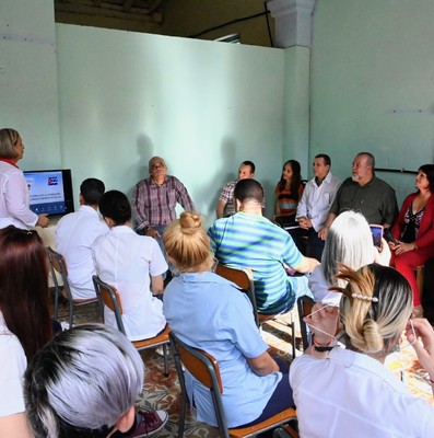 No son tiempos de dirigentes burócratas