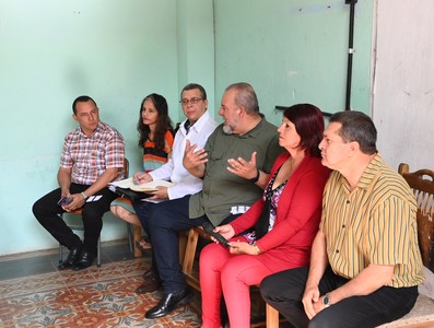 No son tiempos de dirigentes burócratas