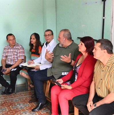 No son tiempos de dirigentes burócratas