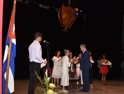 Participa presidente Díaz-Canel en celebraciones del 330 Aniversario de la ciudad de Santa Clara