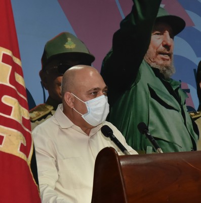 Rinde tributo Díaz-Canel a los fundadores de la Patria