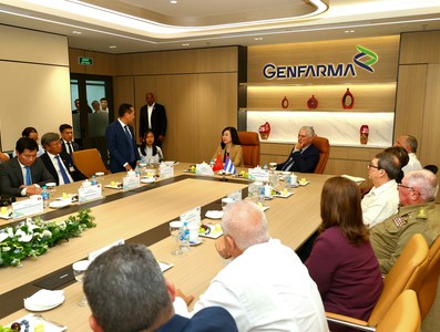 Presidente Díaz-Canel en Vietnam