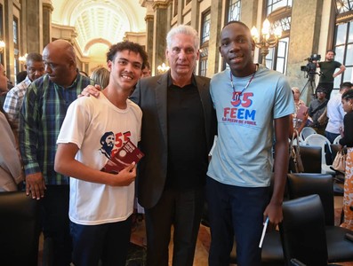 “25 para el 25” descrito por Díaz-Canel: “Un puente de papel y tinta que une a las juventudes de nuestra América”