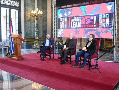 “25 para el 25” descrito por Díaz-Canel: “Un puente de papel y tinta que une a las juventudes de nuestra América”