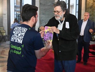 “25 para el 25” descrito por Díaz-Canel: “Un puente de papel y tinta que une a las juventudes de nuestra América”