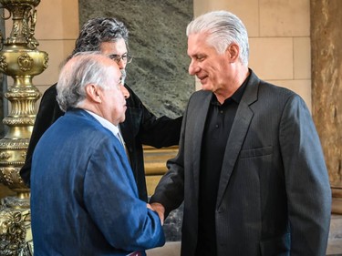 “25 para el 25” descrito por Díaz-Canel: “Un puente de papel y tinta que une a las juventudes de nuestra América” 9