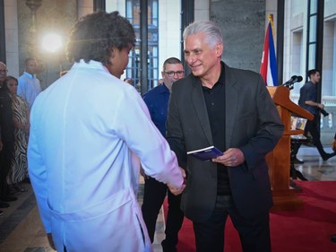 “25 para el 25” descrito por Díaz-Canel: “Un puente de papel y tinta que une a las juventudes de nuestra América” 13