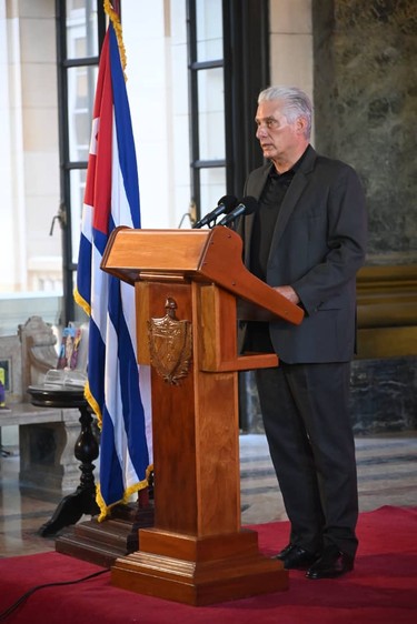 “25 para el 25” descrito por Díaz-Canel: “Un puente de papel y tinta que une a las juventudes de nuestra América” 19