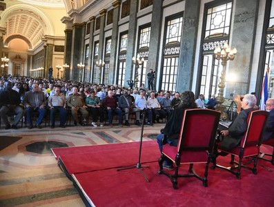 “25 para el 25” descrito por Díaz-Canel: “Un puente de papel y tinta que une a las juventudes de nuestra América”