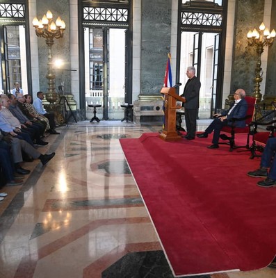 “25 para el 25” descrito por Díaz-Canel: “Un puente de papel y tinta que une a las juventudes de nuestra América”