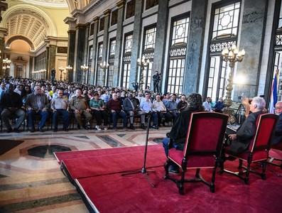 “25 para el 25” descrito por Díaz-Canel: “Un puente de papel y tinta que une a las juventudes de nuestra América”