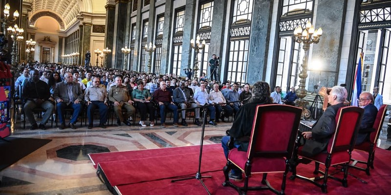 “25 para el 25” descrito por Díaz-Canel: “Un puente de papel y tinta que une a las juventudes de nuestra América”