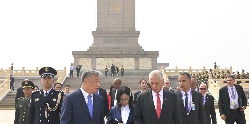 Presidente Diaz-Canel en China
