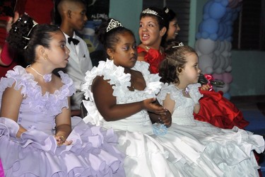Fiesta de quince en escuela especial "Solidaridad con Panamá" 15