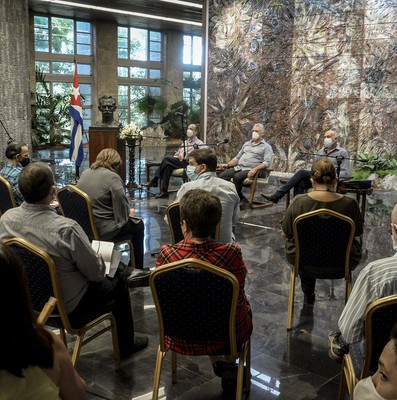 Diálogo con periodistas cubanos