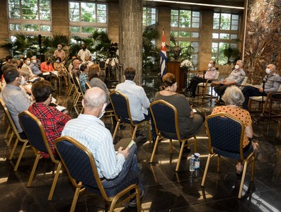 Diálogo con periodistas cubanos