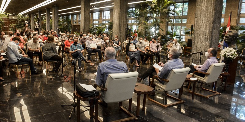 Diálogo con periodistas cubanos