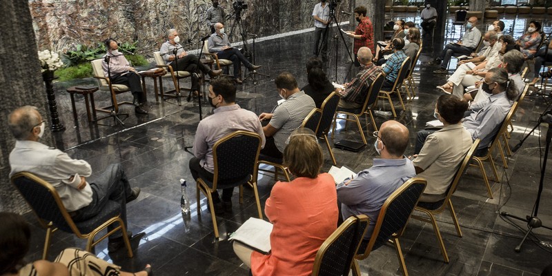 Diálogo con periodistas cubanos