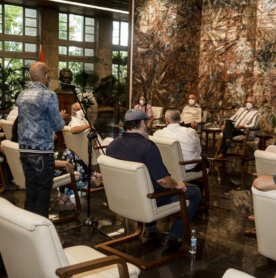 Encuentro con representantes de instituciones religiosas y asociaciones fraternales del país