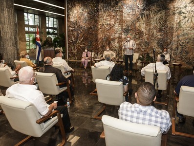 Encuentro con representantes de instituciones religiosas y asociaciones fraternales del país