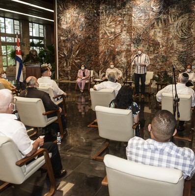 Encuentro con representantes de instituciones religiosas y asociaciones fraternales del país