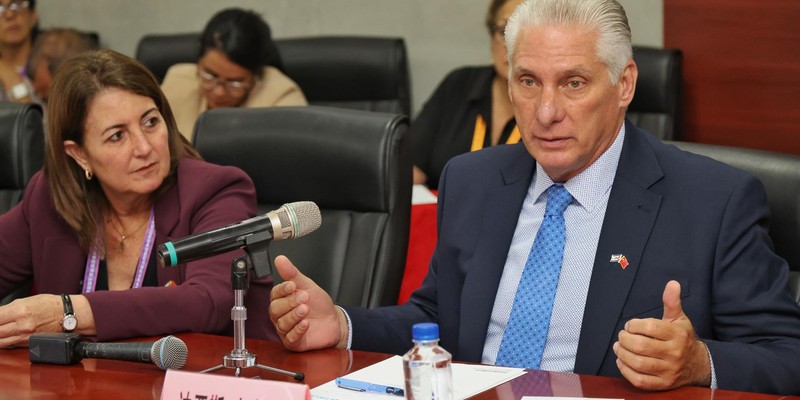 Presidente Diaz-Canel en China