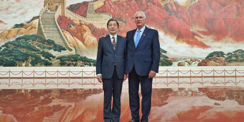 Presidente Diaz-Canel en China