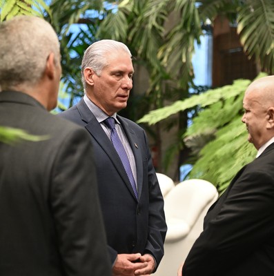 Recibe Díaz-Canel cartas credenciales de embajadores de diez países