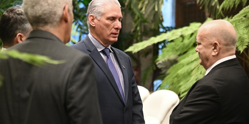 Recibe Díaz-Canel cartas credenciales de embajadores de diez países