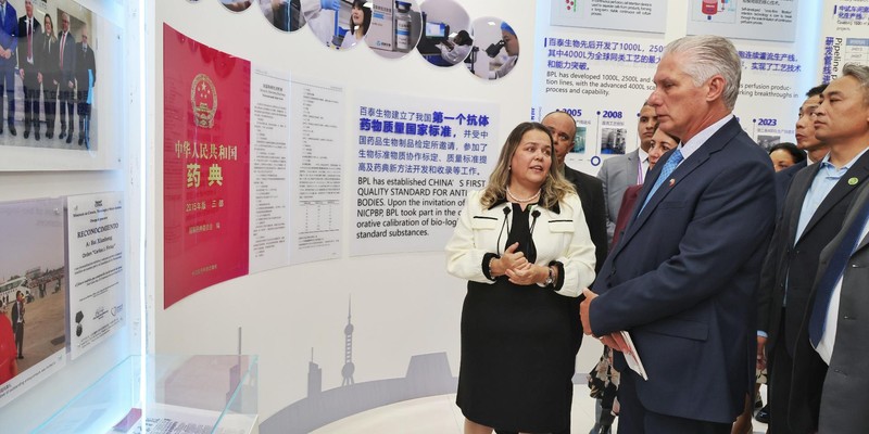 Presidente Diaz-Canel en China