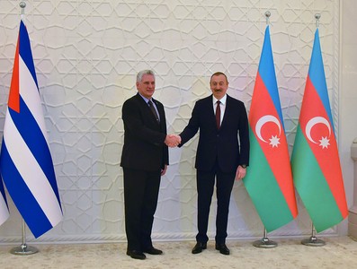 Miguel Díaz-Canel Bermúdez en Azerbaiyan para participar en XVIII Cumbre MNOAL