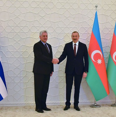 Miguel Díaz-Canel Bermúdez en Azerbaiyan para participar en XVIII Cumbre MNOAL