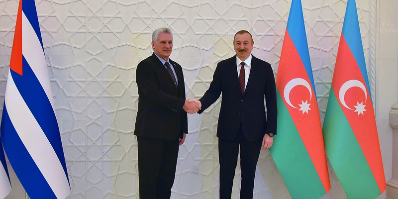 Miguel Díaz-Canel Bermúdez en Azerbaiyan para participar en XVIII Cumbre MNOAL