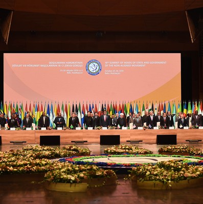 Miguel Díaz-Canel Bermúdez en Azerbaiyan para participar en XVIII Cumbre MNOAL