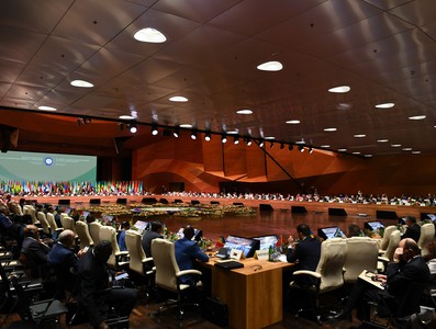 Miguel Díaz-Canel Bermúdez en Azerbaiyan para participar en XVIII Cumbre MNOAL