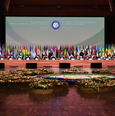 Miguel Díaz-Canel Bermúdez en Azerbaiyan para participar en XVIII Cumbre MNOAL