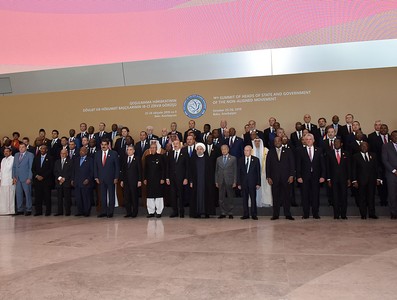 Miguel Díaz-Canel Bermúdez en Azerbaiyan para participar en XVIII Cumbre MNOAL