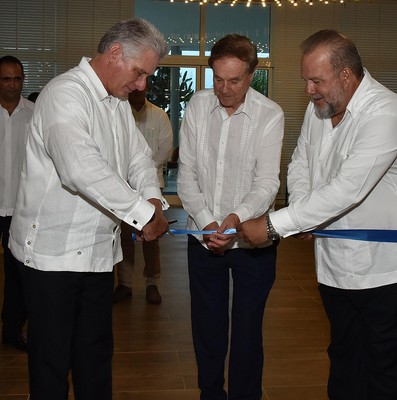 Inauguración del Hotel Internacional en Varadero