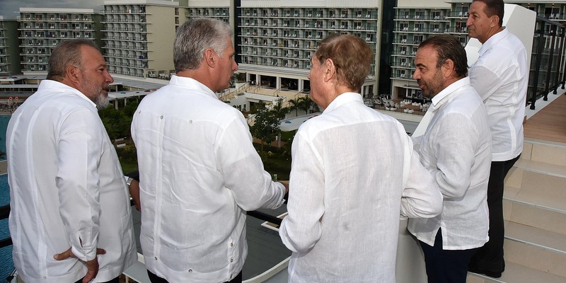 Inauguración del Hotel Internacional en Varadero