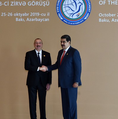 Miguel Díaz-Canel Bermúdez en Azerbaiyan para participar en XVIII Cumbre MNOAL