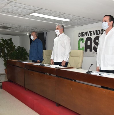 Encuentro del Presidente de la República de Cuba con los miembros de la 