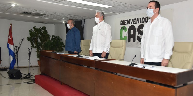 Encuentro del Presidente de la República de Cuba con los miembros de la 