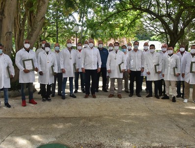 Encuentro del Presidente de la República de Cuba con los miembros de la 