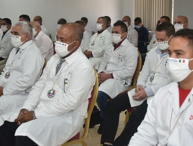 Encuentro del Presidente de la República de Cuba con los miembros de la 