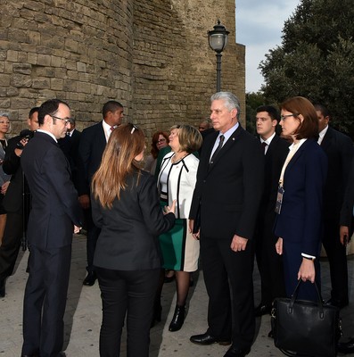 Miguel Díaz-Canel Bermúdez en Azerbaiyan para participar en XVIII Cumbre MNOAL